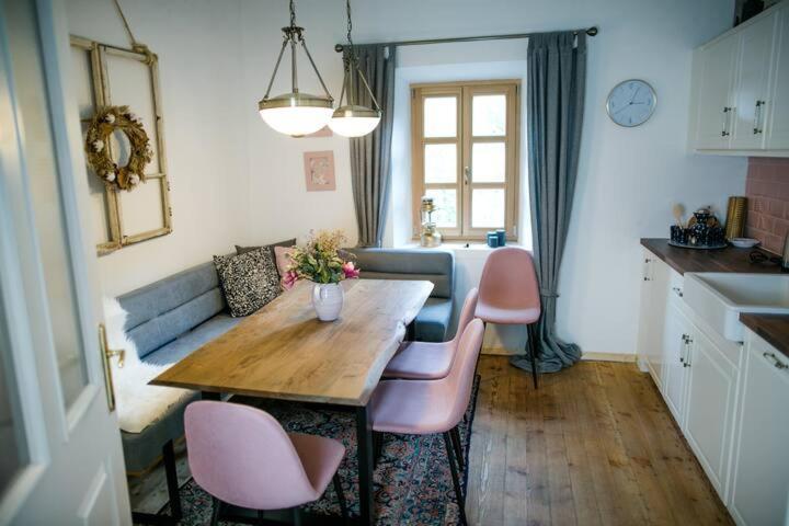 Apartment Aussee- Beletage Salzherrenhof- Kueche, Wlan, Netflix Бад-Аусзе Екстер'єр фото